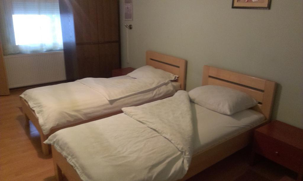 סלאבונסקי ברוד Apartments & Rooms Korzo חדר תמונה