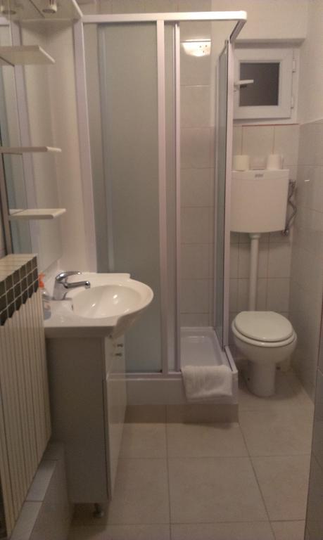 סלאבונסקי ברוד Apartments & Rooms Korzo חדר תמונה
