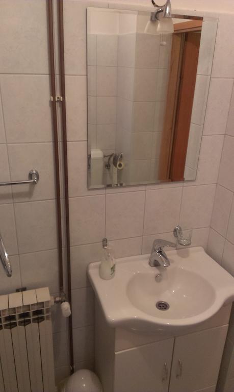 סלאבונסקי ברוד Apartments & Rooms Korzo חדר תמונה